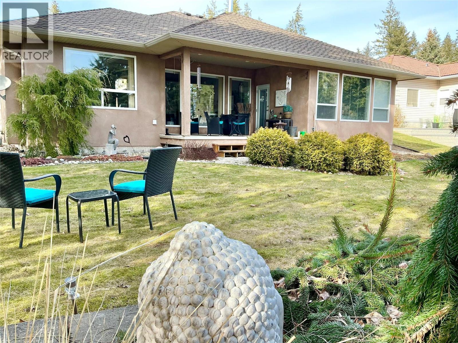 2523 Golf View Crescent. Blind Bay, British Columbia