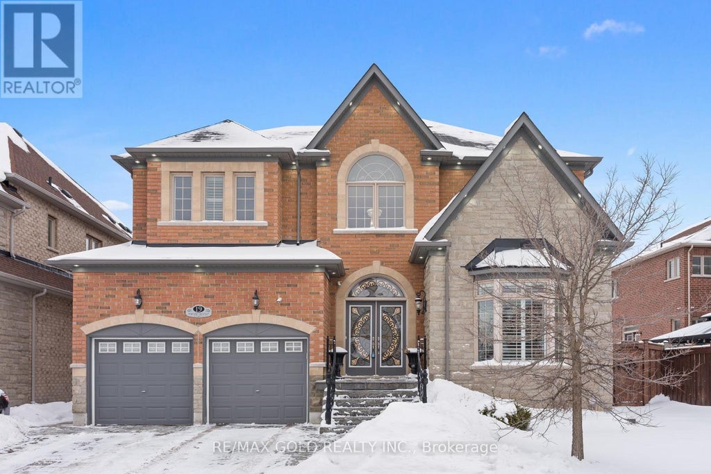 19 Portside Crescent, Brampton (sandringham-Wellington)