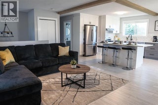 714 Young Road. Kelowna, British Columbia