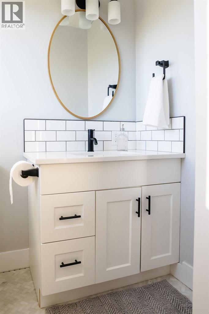 714 Young Road. Kelowna, British Columbia