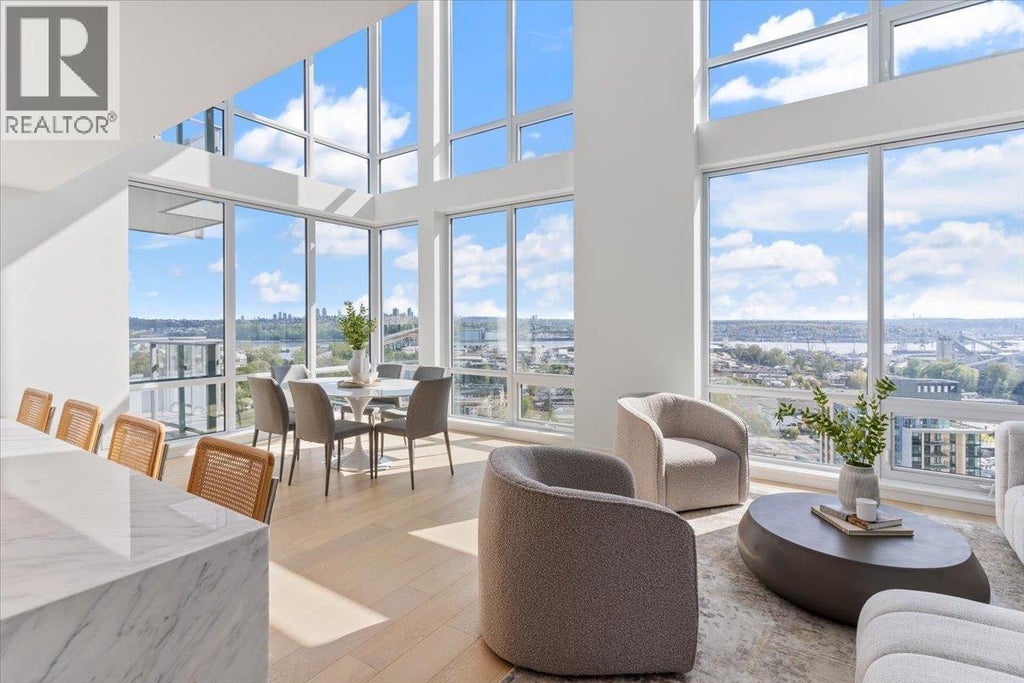 2404 1500 Fern Street, North Vancouver