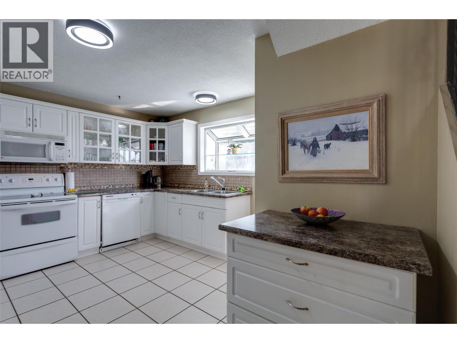 1710 Hollywood Road S. Kelowna, British Columbia