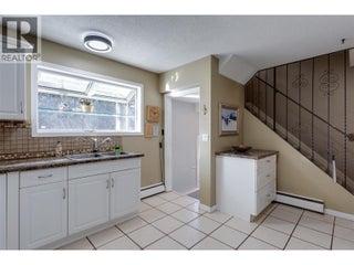 1710 Hollywood Road S. Kelowna, British Columbia