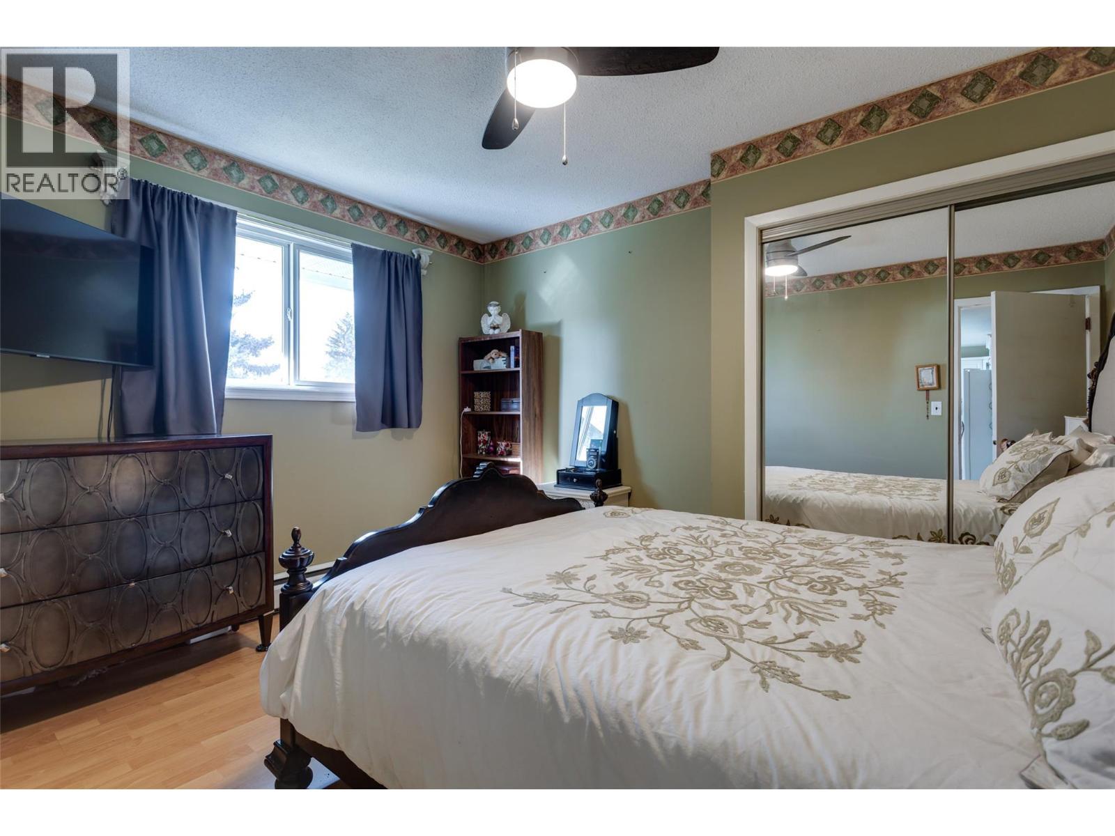 1710 Hollywood Road S. Kelowna, British Columbia