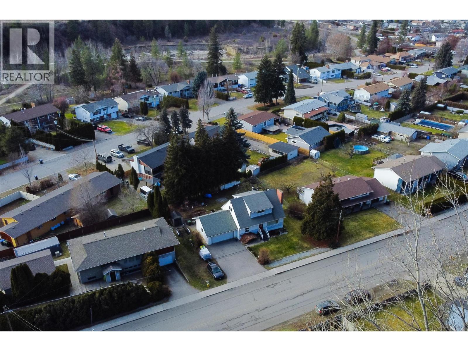 1710 Hollywood Road S. Kelowna, British Columbia