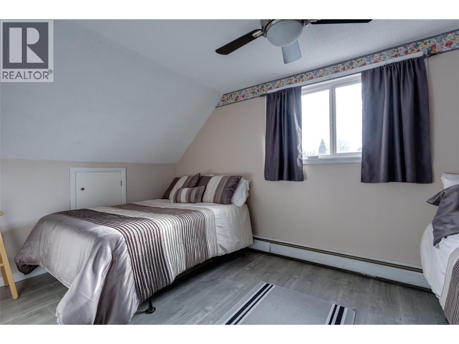 1710 Hollywood Road S. Kelowna, British Columbia