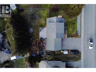 1710 Hollywood Road S. Kelowna, British Columbia