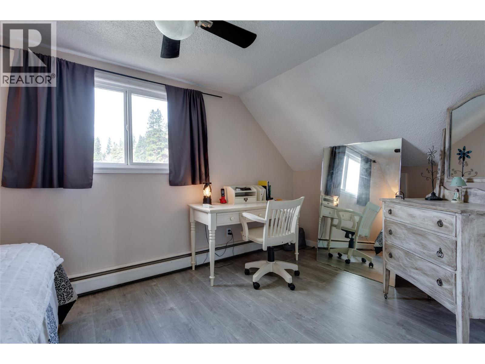 1710 Hollywood Road S. Kelowna, British Columbia