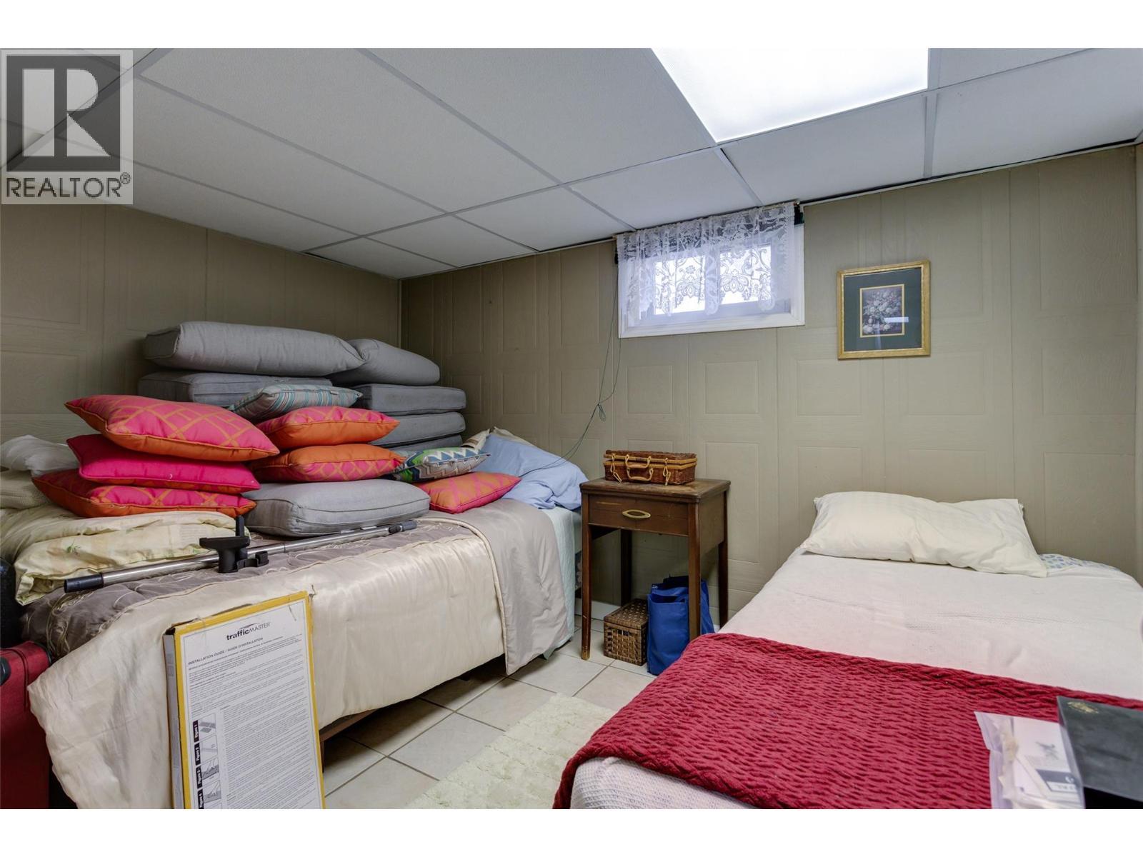 1710 Hollywood Road S. Kelowna, British Columbia