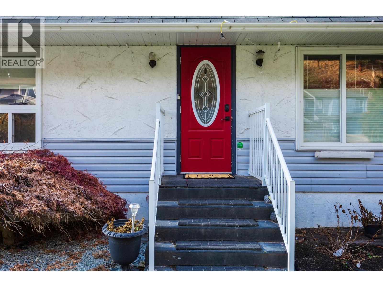 1710 Hollywood Road S. Kelowna, British Columbia