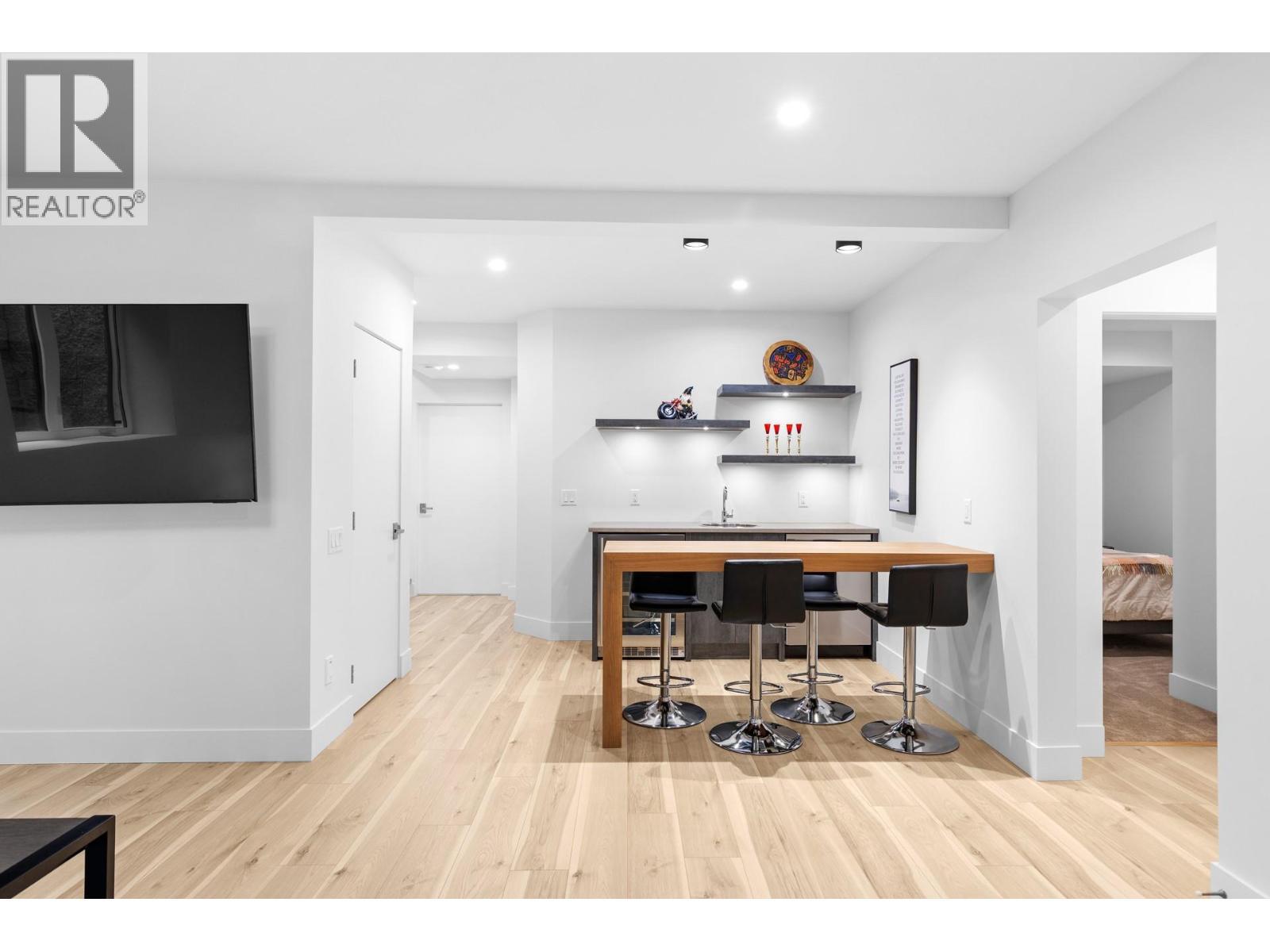 444 Sarsons Road. Kelowna, British Columbia