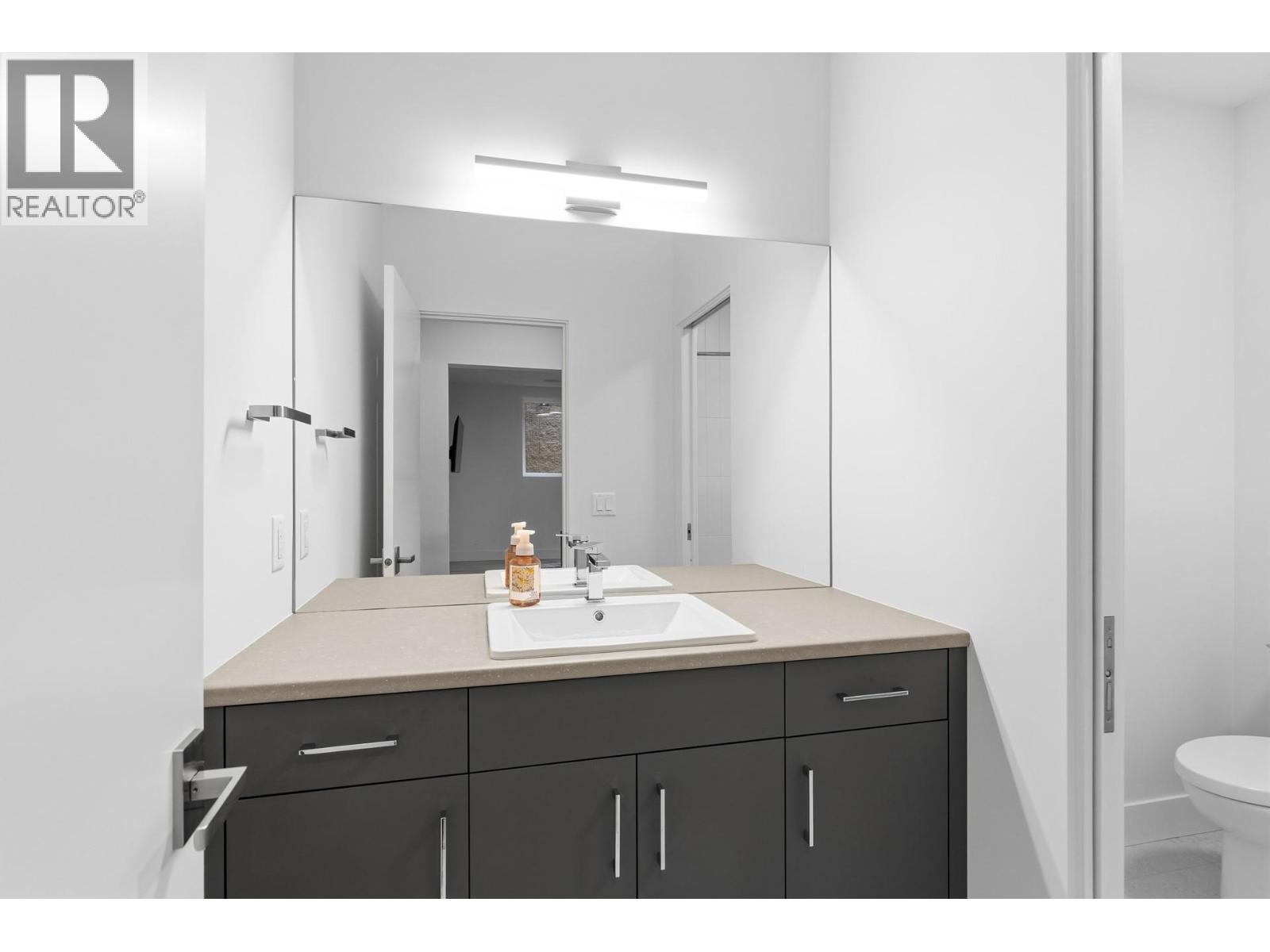 444 Sarsons Road. Kelowna, British Columbia