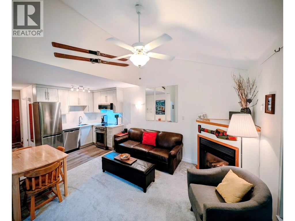 216 3070 Hillcrest Drive, Whistler