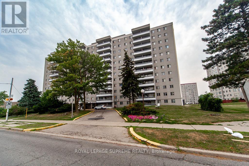 908 - 940 Caledonia Road, Toronto (yorkdale-Glen Park)
