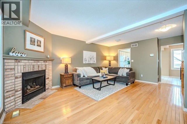 302 College Avenue W Unit# 4, Guelph