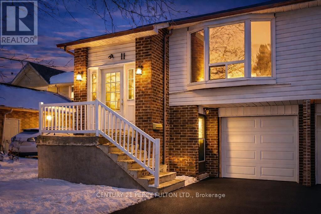 11 Bay Crest Drive, Brampton (heart Lake East)