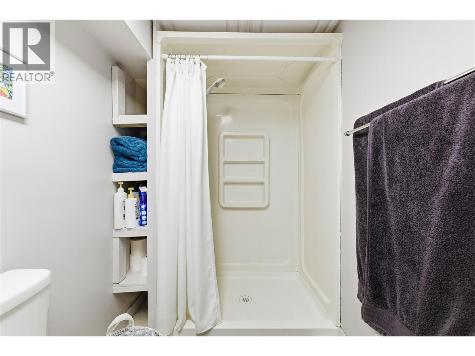 324 Clifton Road N. Kelowna, British Columbia