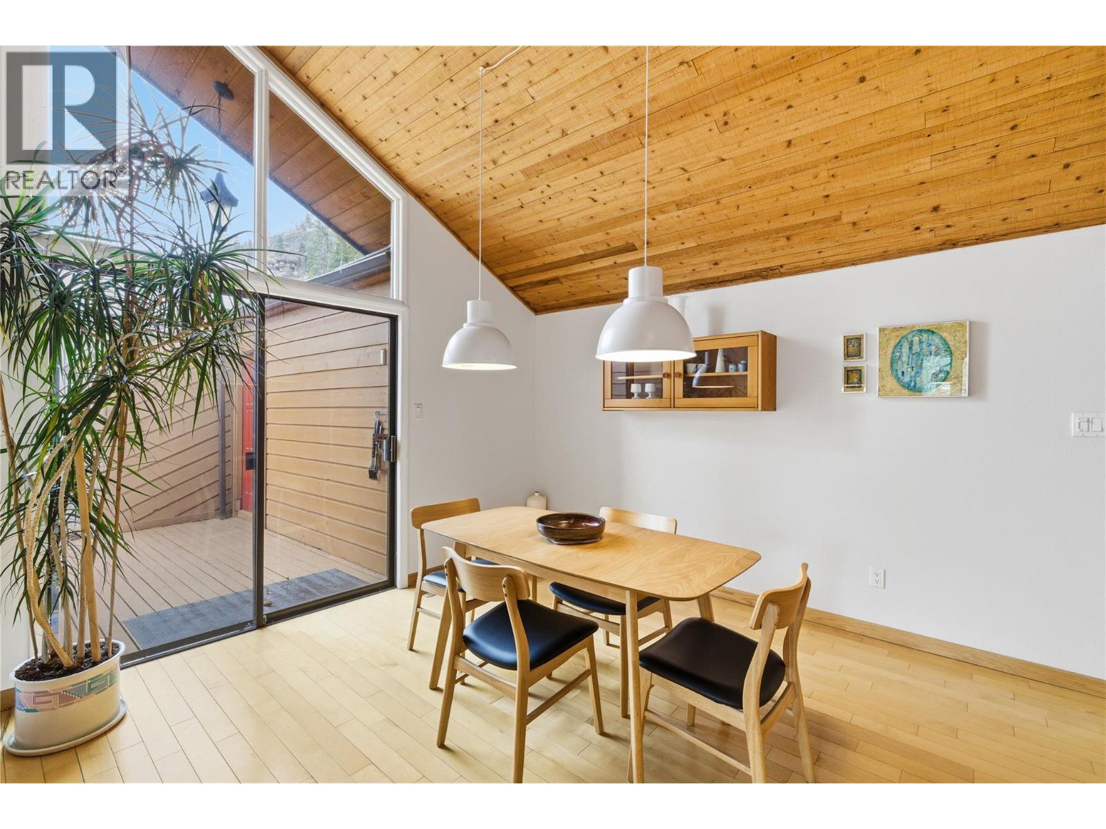 324 Clifton Road N. Kelowna, British Columbia