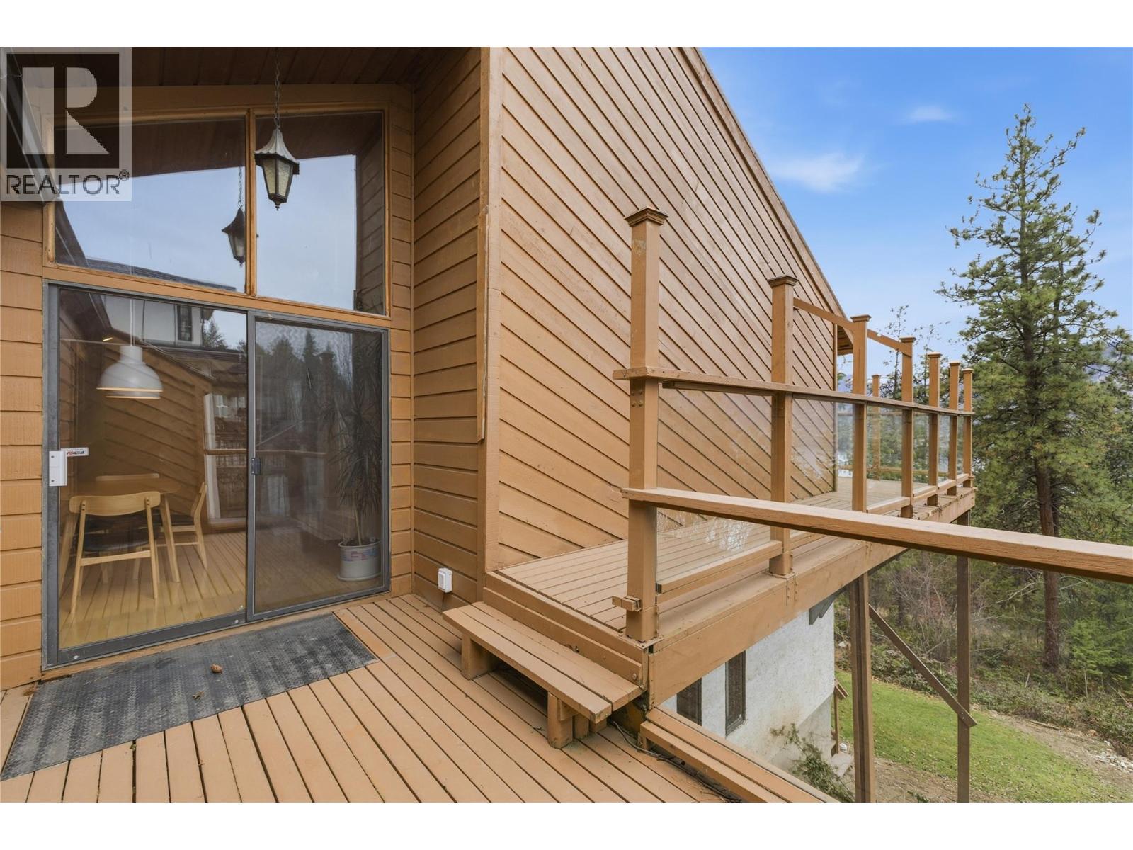 324 Clifton Road N. Kelowna, British Columbia