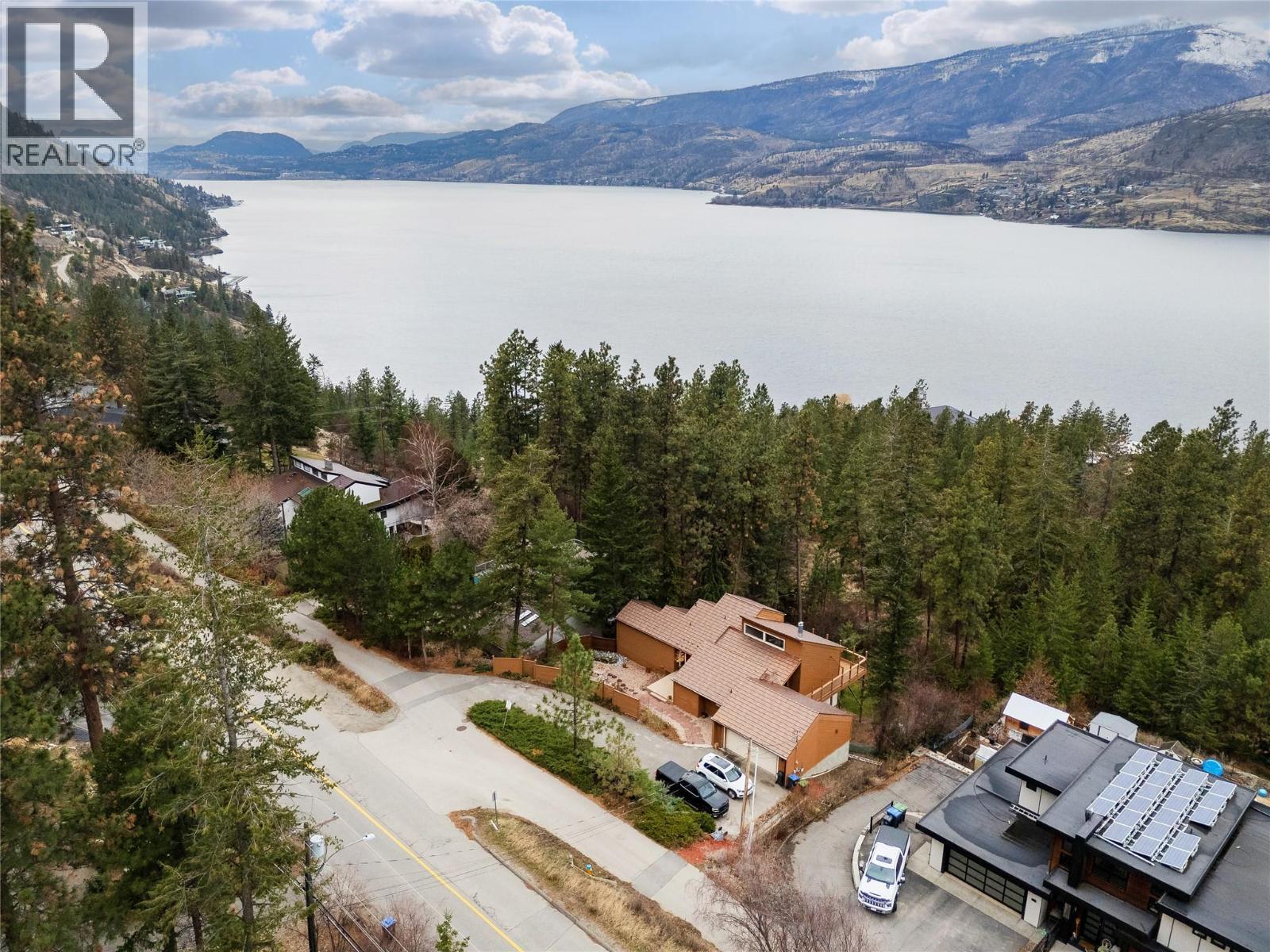324 Clifton Road N. Kelowna, British Columbia