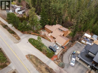 324 Clifton Road N. Kelowna, British Columbia