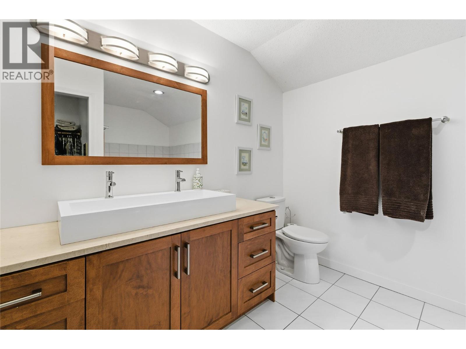 324 Clifton Road N. Kelowna, British Columbia