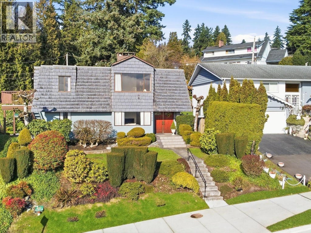 8355 Nelson Avenue, Burnaby