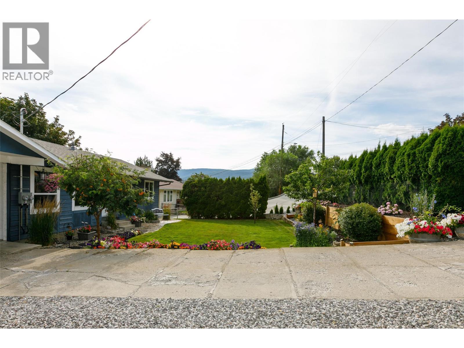 1714 Verdure Road. Kelowna, British Columbia