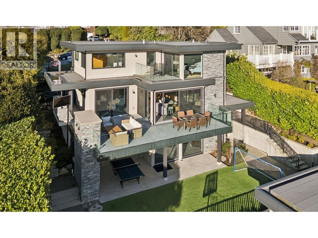 2678 Mathers Avenue, West Vancouver