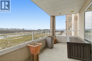 1966 Durnin Road Unit# 406. Kelowna, British Columbia