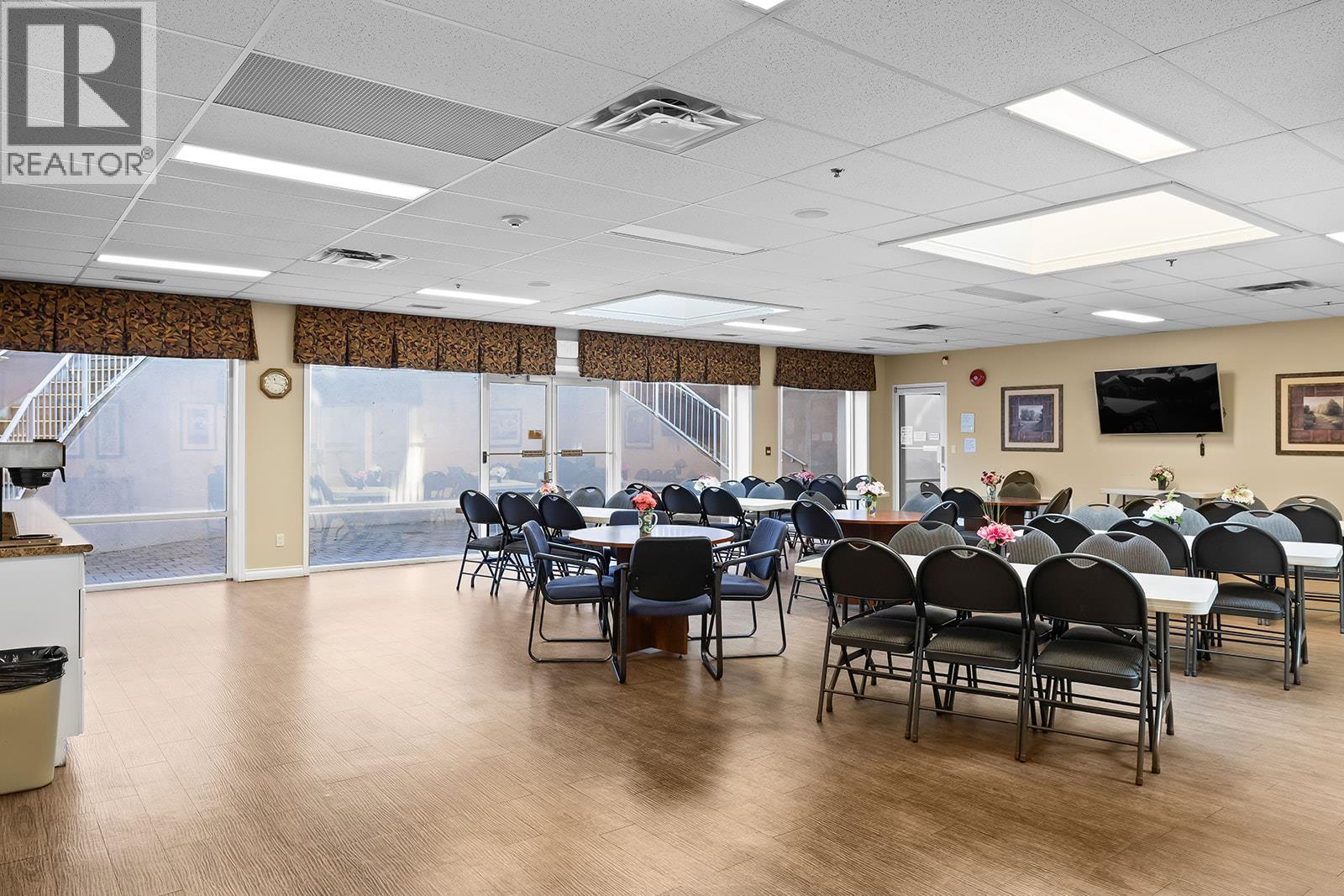 1966 Durnin Road Unit# 406. Kelowna, British Columbia