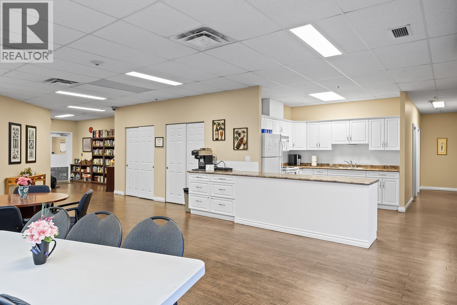 1966 Durnin Road Unit# 406. Kelowna, British Columbia