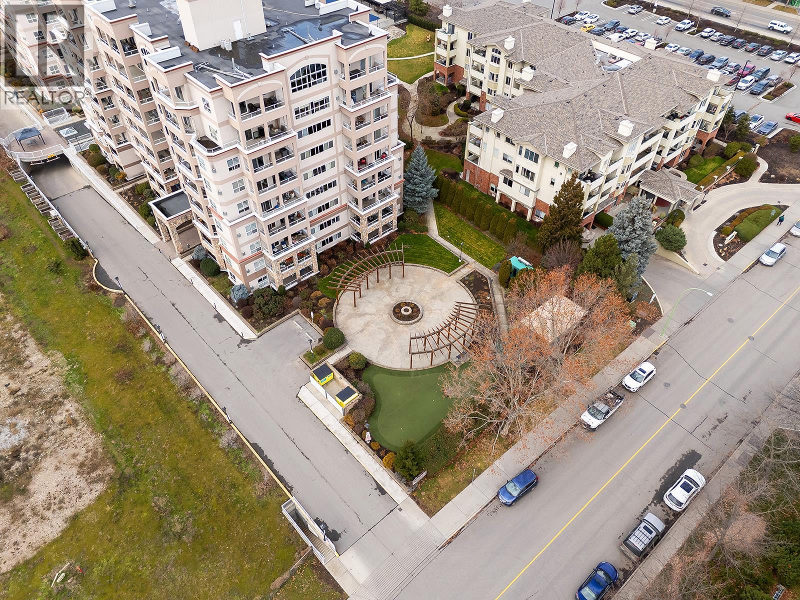 1966 Durnin Road Unit# 406. Kelowna, British Columbia