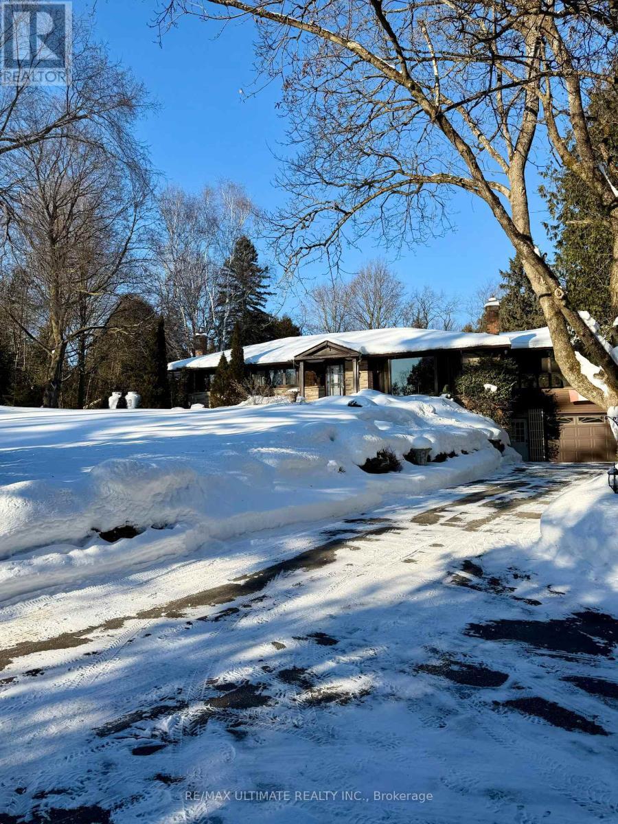 5085 Sideline 12, Pickering