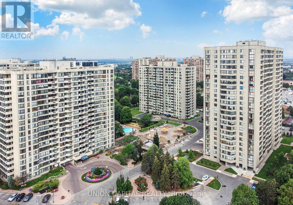 1112 - 225 Bamburgh Circle, Toronto (steeles)