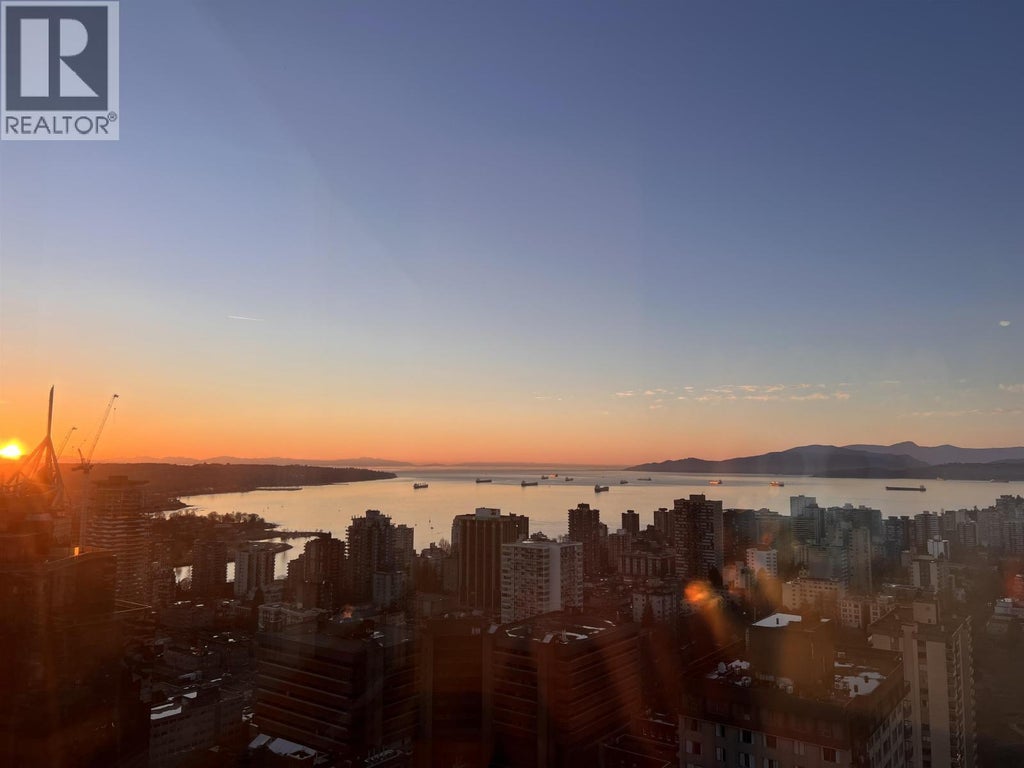 3704 938 Nelson Street, Vancouver