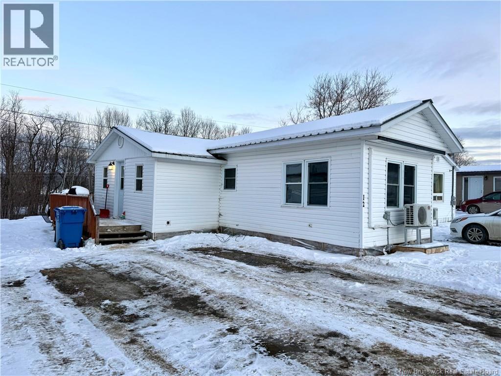 12 Chestnut Street, Woodstock