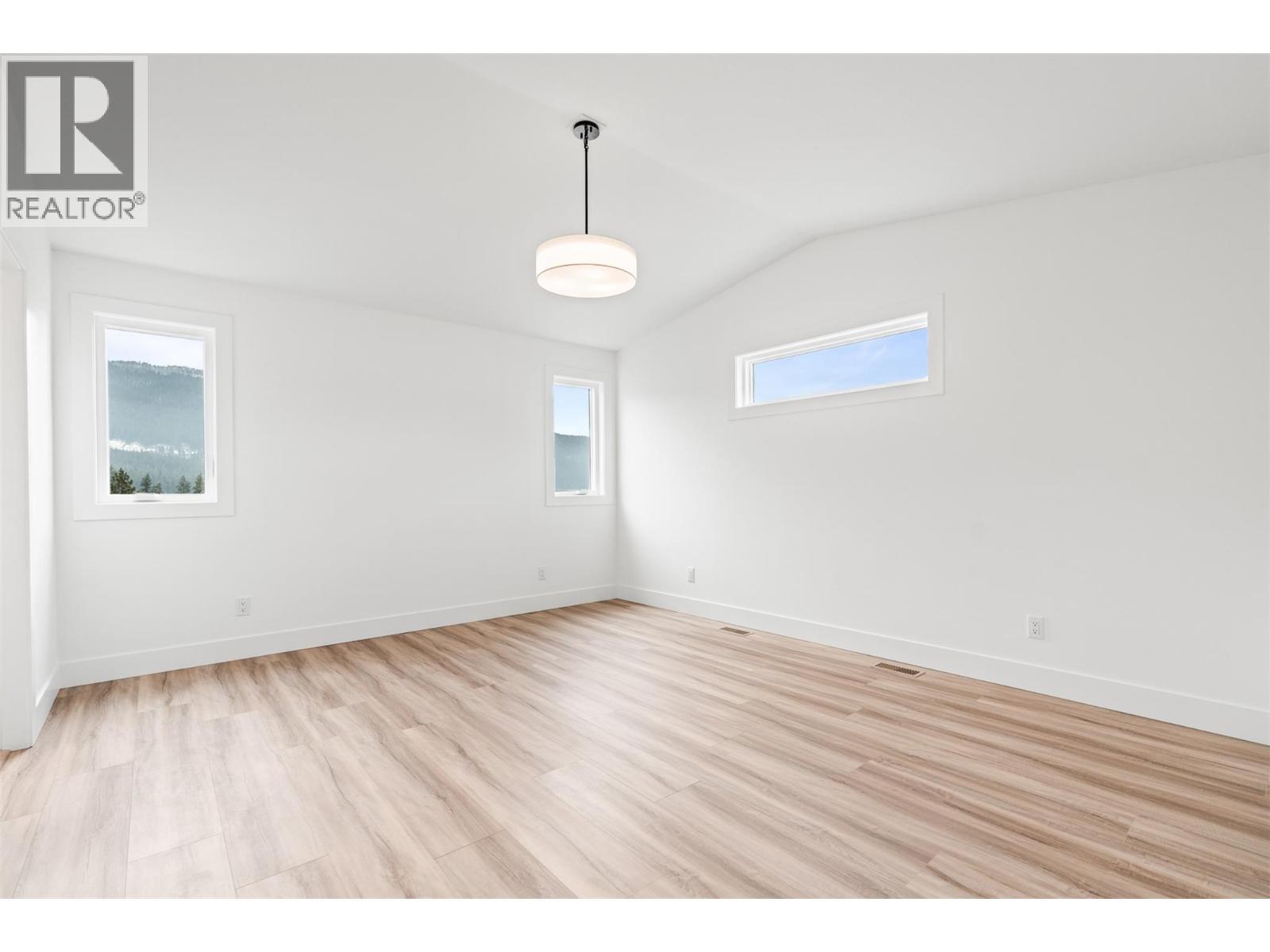 7077 Manning Place. Vernon, British Columbia