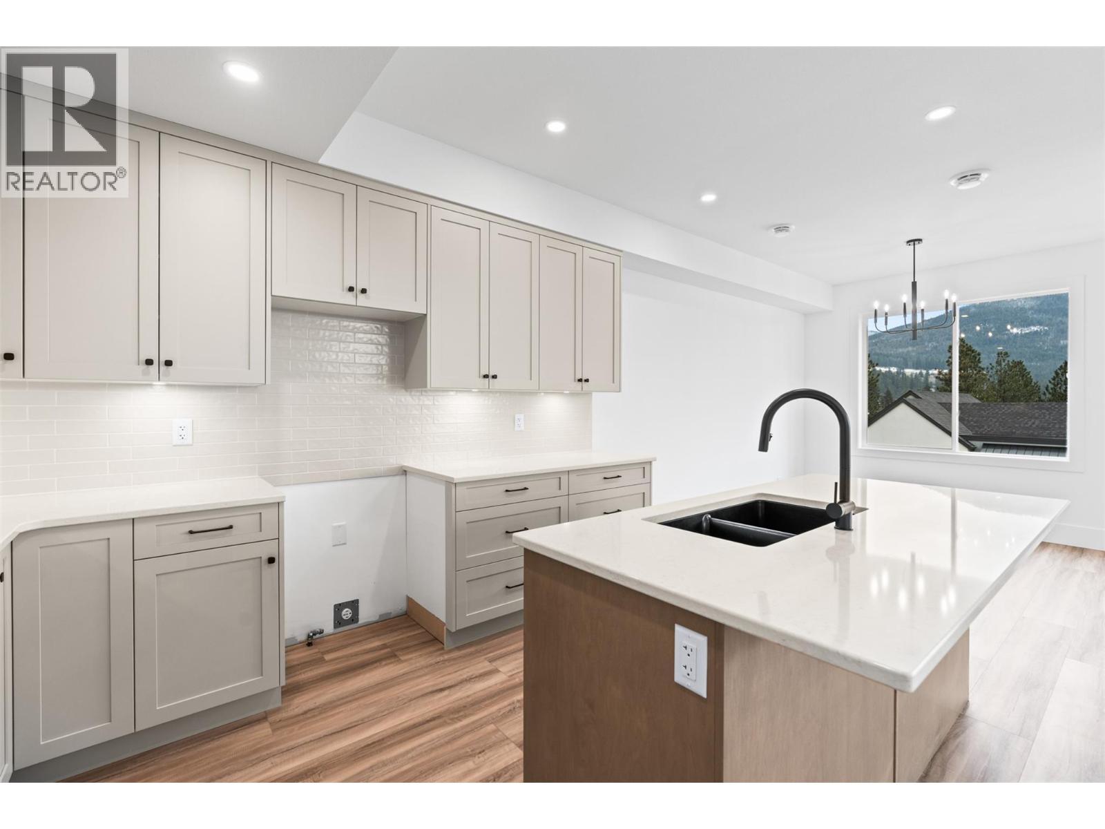 7077 Manning Place. Vernon, British Columbia