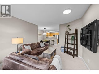 567 Yates Road Unit# 305. Kelowna, British Columbia