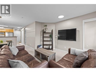 567 Yates Road Unit# 305. Kelowna, British Columbia