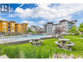 567 Yates Road Unit# 305. Kelowna, British Columbia