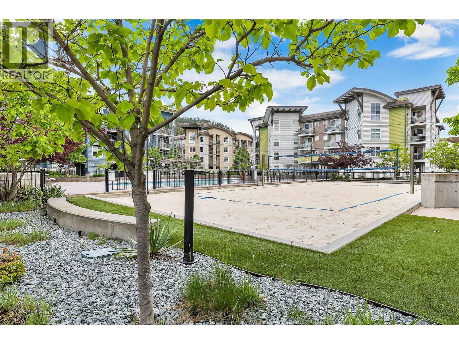 567 Yates Road Unit# 305. Kelowna, British Columbia