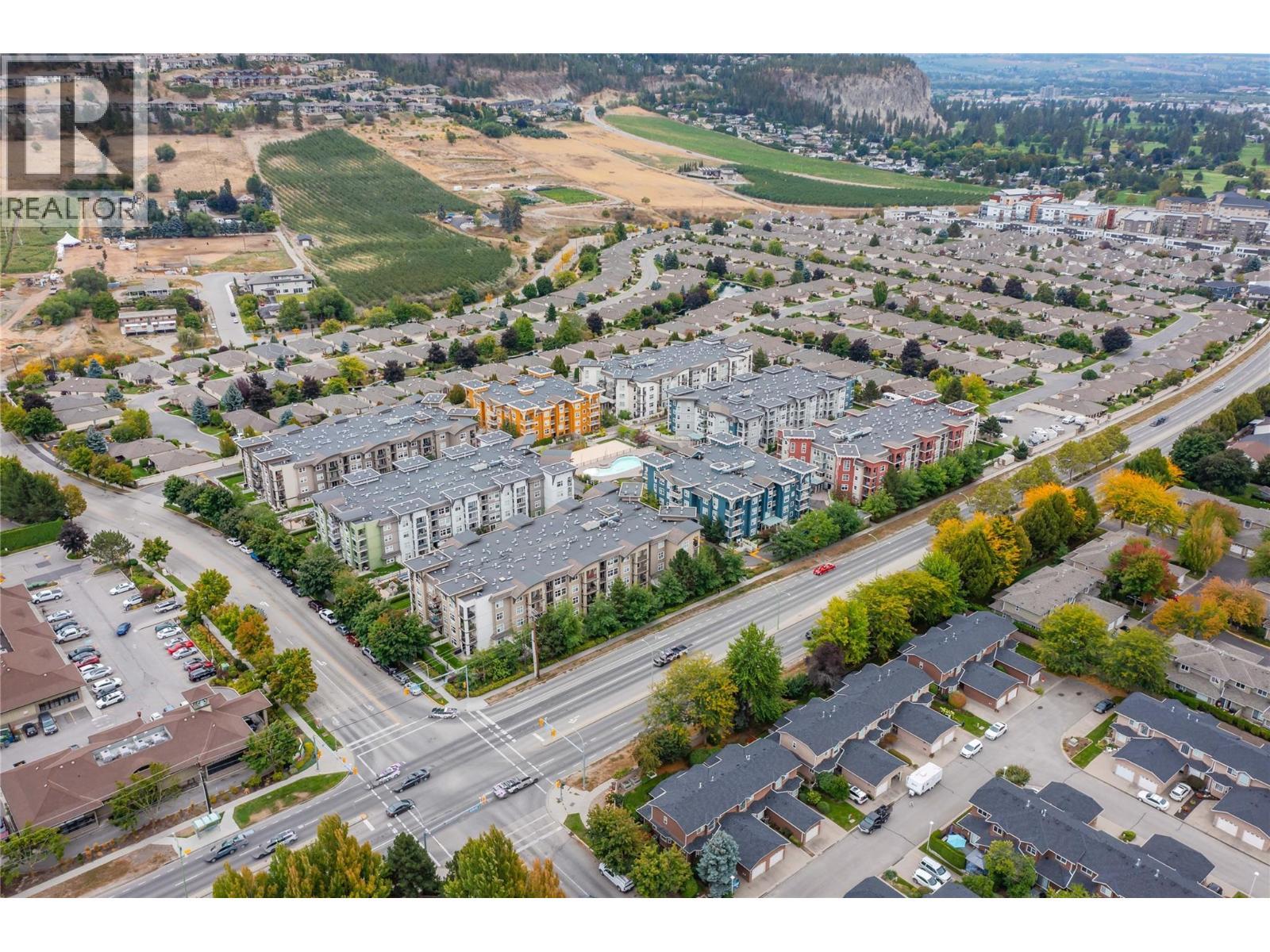567 Yates Road Unit# 305. Kelowna, British Columbia