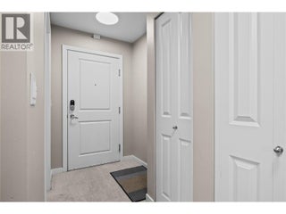 567 Yates Road Unit# 305. Kelowna, British Columbia