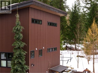 2083 Mountain Gate Road. Revelstoke, British Columbia