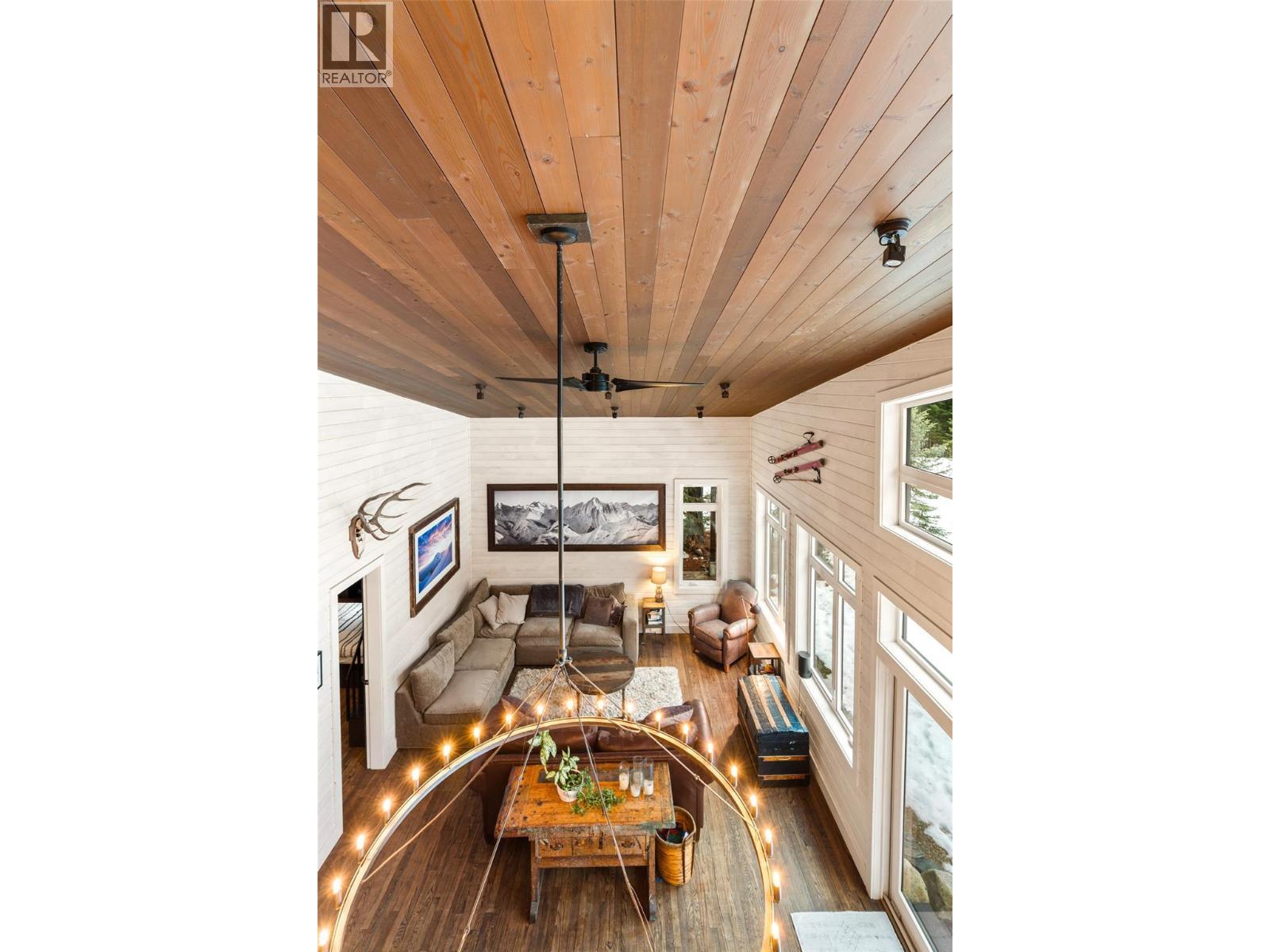 2083 Mountain Gate Road. Revelstoke, British Columbia