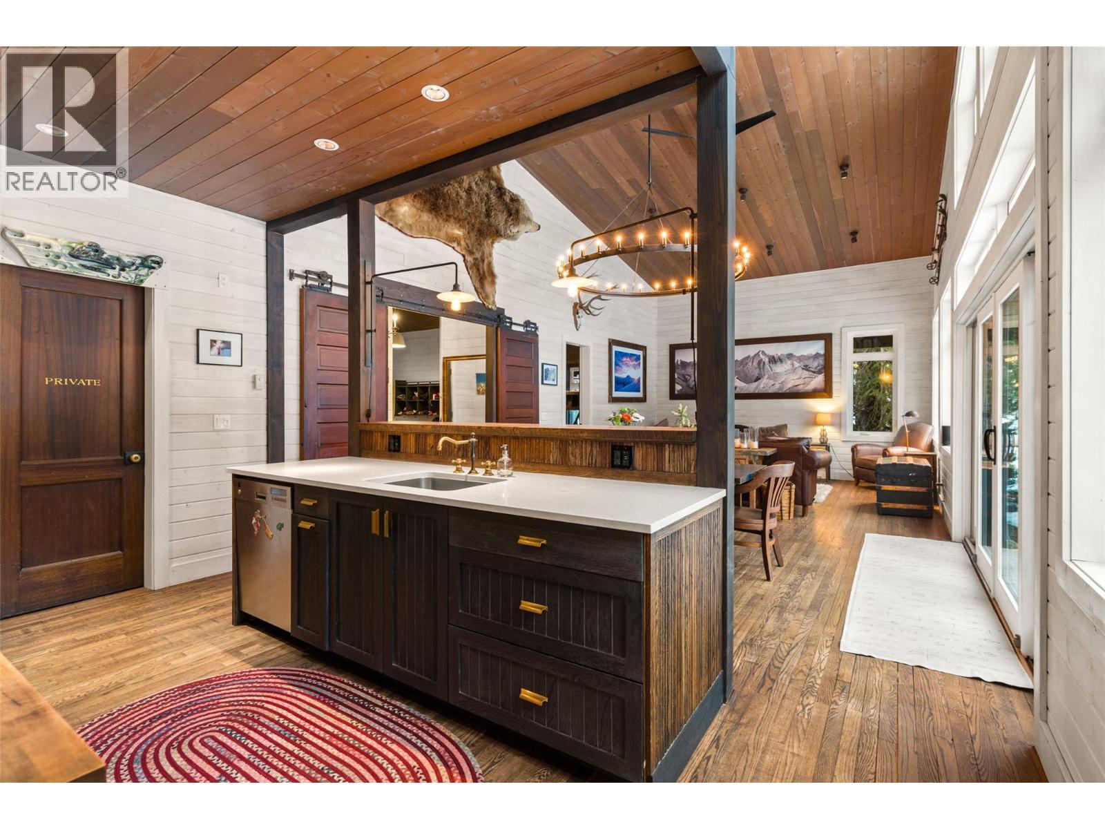 2083 Mountain Gate Road. Revelstoke, British Columbia