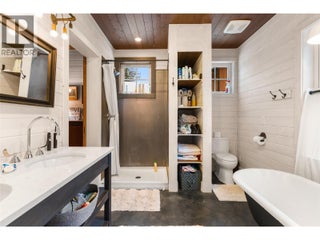 2083 Mountain Gate Road. Revelstoke, British Columbia