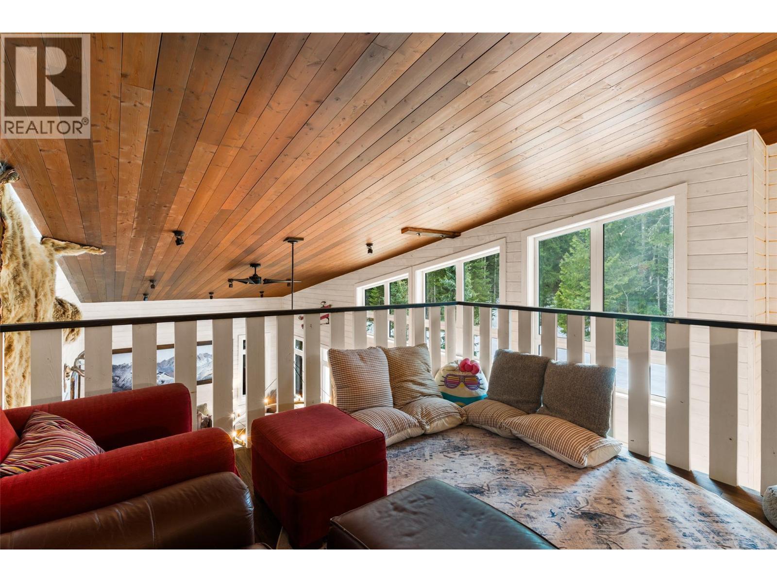 2083 Mountain Gate Road. Revelstoke, British Columbia